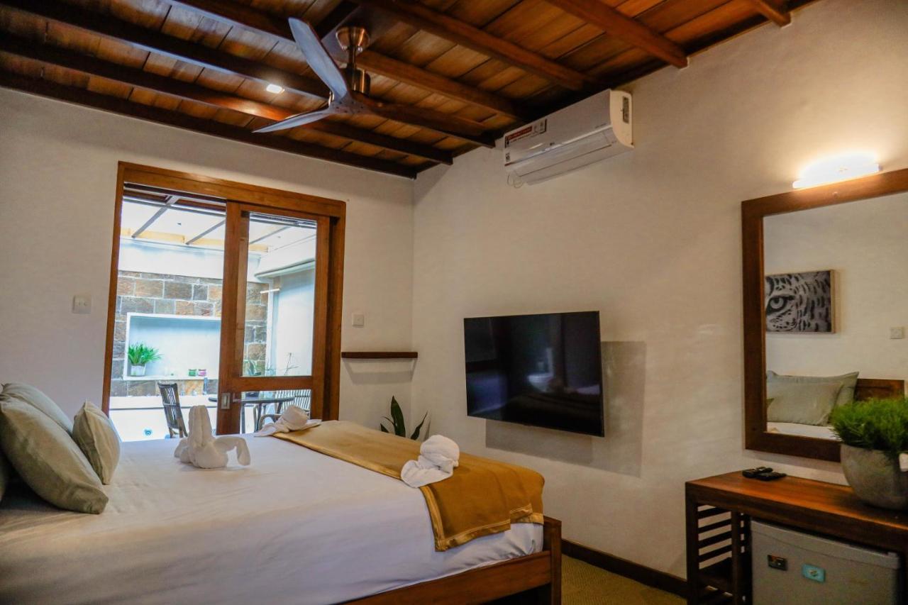 Tranquilisle Hotel Kandy Bagian luar foto