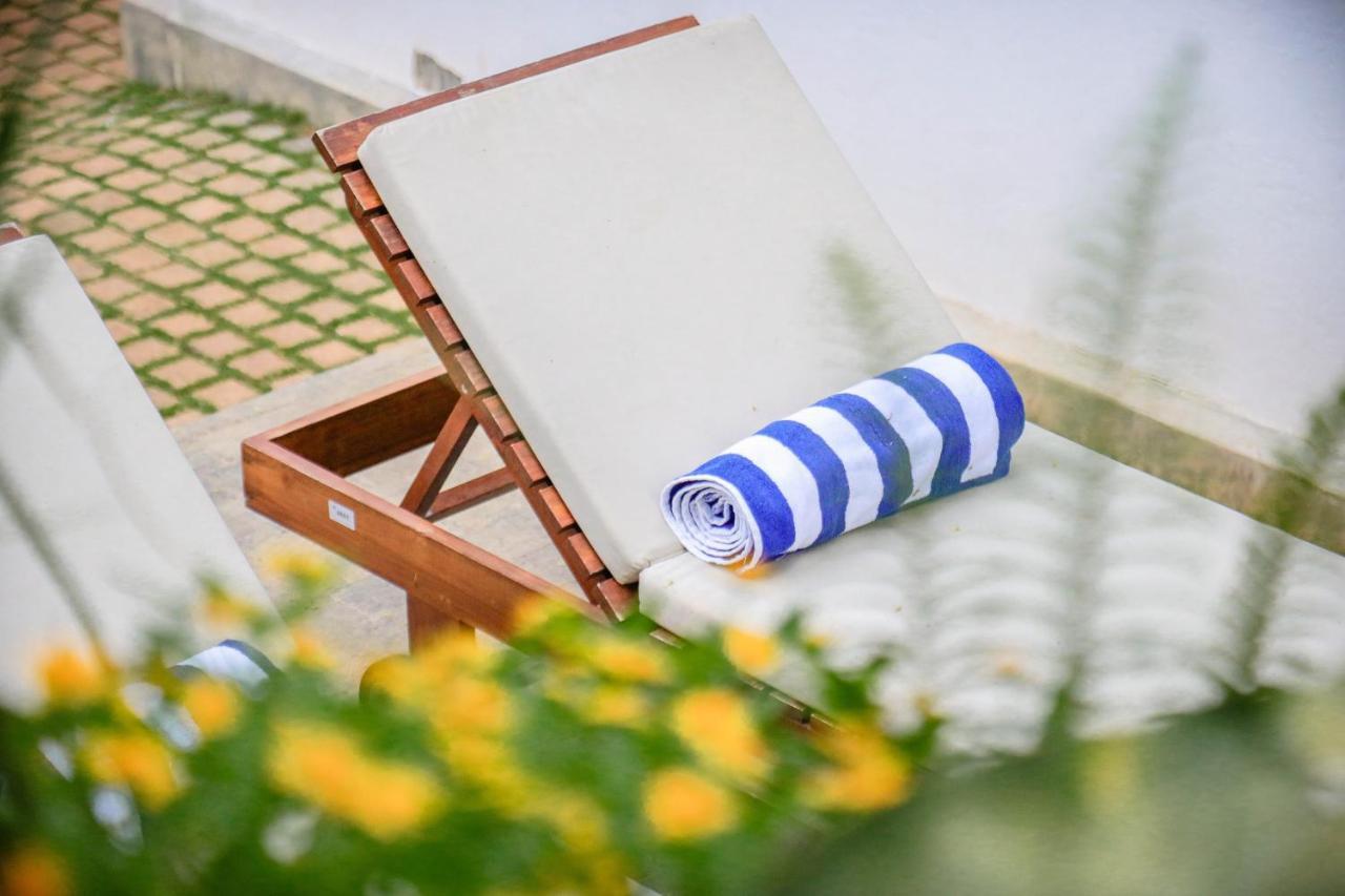 Tranquilisle Hotel Kandy Bagian luar foto